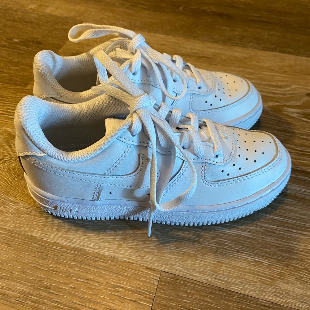 Kids Nike Air Force 1 Low Top Sneakers 11.5